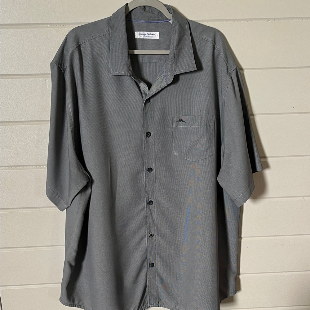 Men's Gray Short Sleeve Shirt